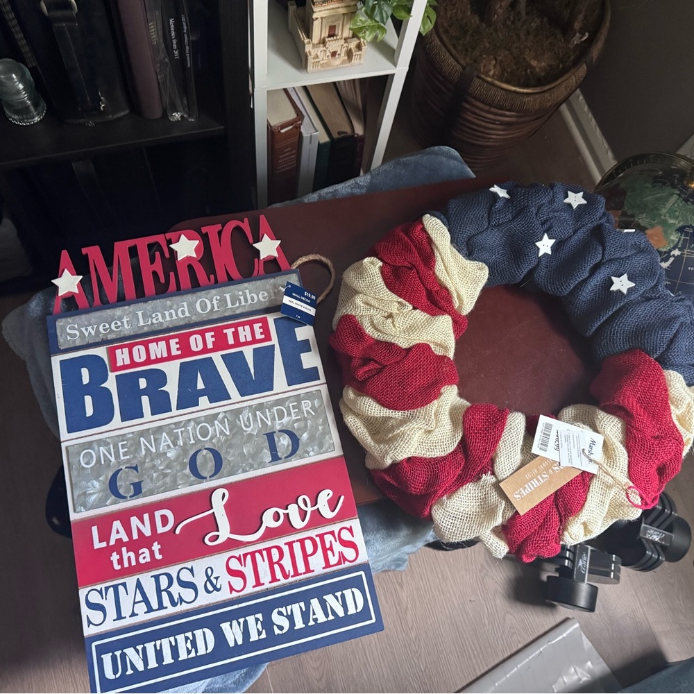 Patriotic "Home of the Brave" Wall Plaque - Red, White & Blue